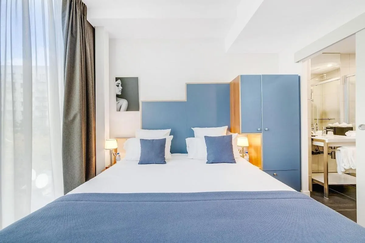 Hotel Eiffel Mademoiselle